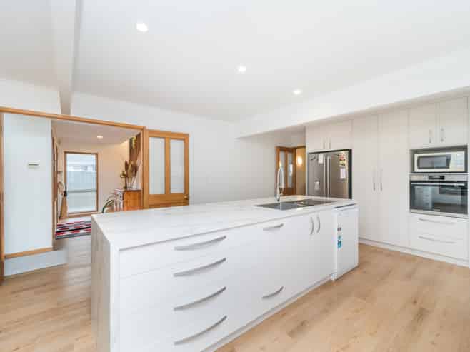 15 Kent Crescent, Awapuni