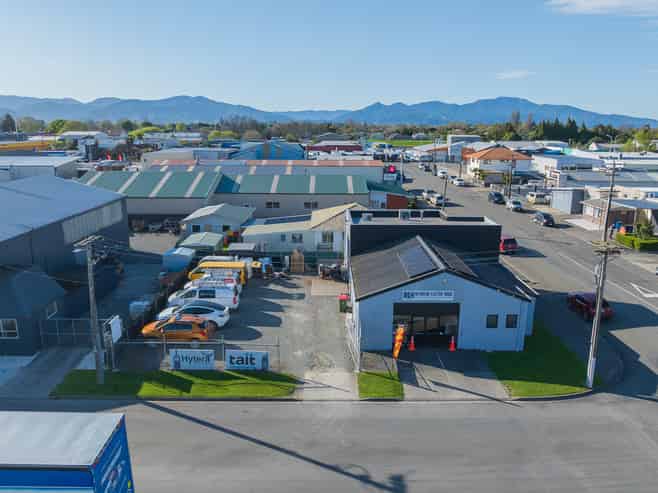 Office, Drive-Through Warehouse Plus Secure Yard