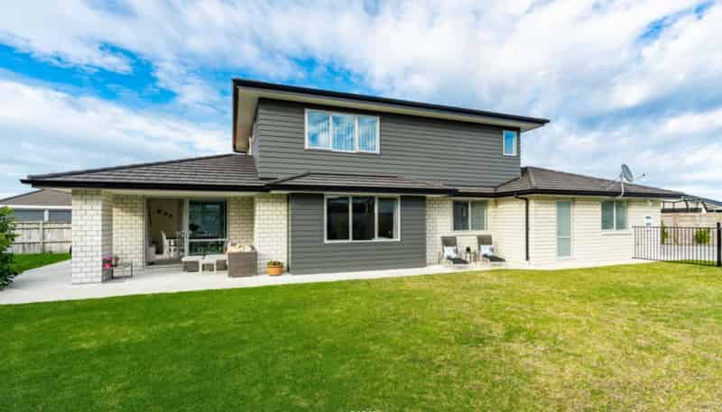 5 Poaka Place, One Tree Point