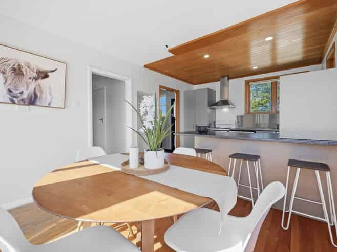5 Columba Avenue, Calton Hill
