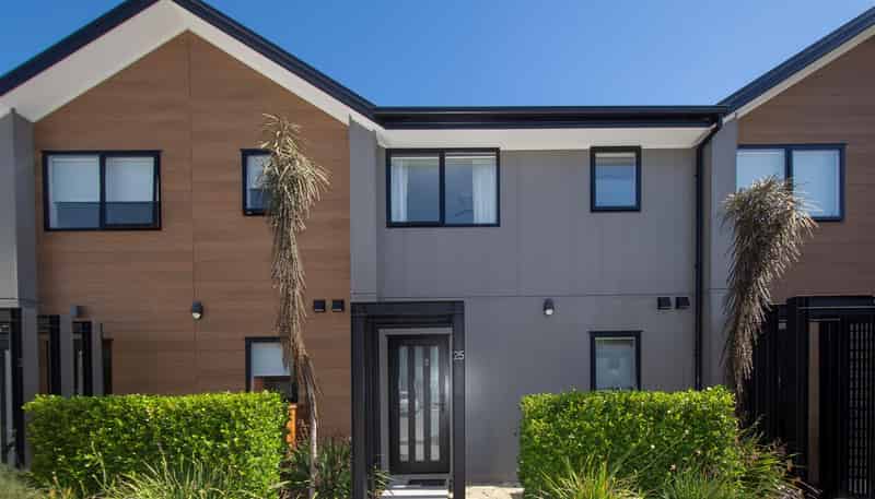  2/25 Hargest Crescent, Sydenham