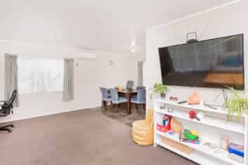 31 Edison Street, Outer Kaiti