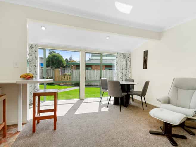 70/42 Main Road, Tawa