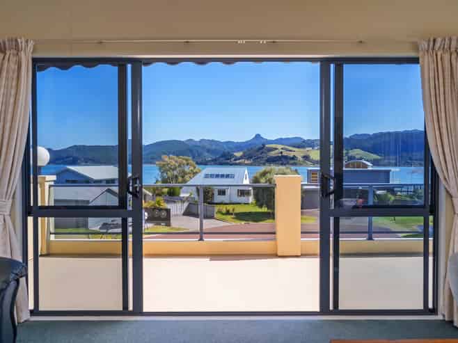 2 Triumph Dell, Pauanui