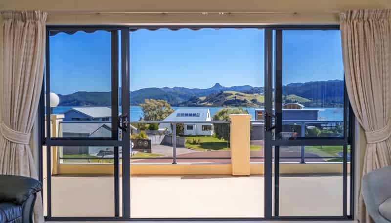 2 Triumph Dell, Pauanui