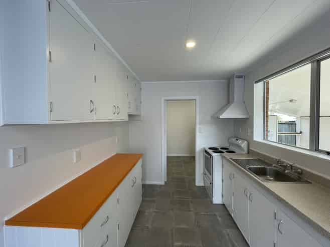 1/9 Denver Grove, Totara Park