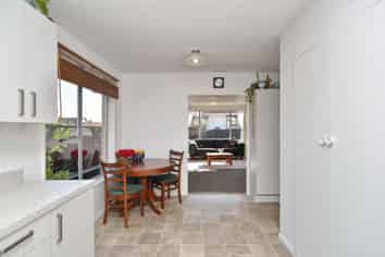 1/24 Greenock Street, Redwood