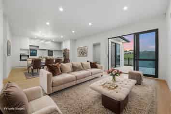  50 Whakairo Crescent, Gulf Harbour