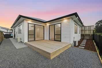  50 Whakairo Crescent, Gulf Harbour