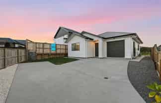  50 Whakairo Crescent, Gulf Harbour
