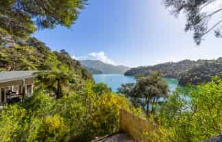 1703 Kenepuru Road, Black Rock