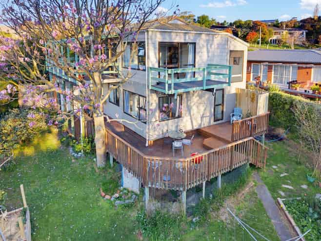 55 Ranui Crescent, Diamond Harbour