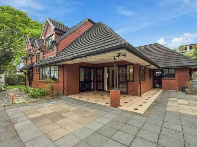 36  Oakwood Grove, Eastern Beach