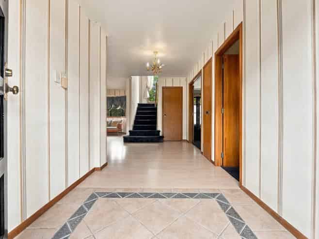36  Oakwood Grove, Eastern Beach