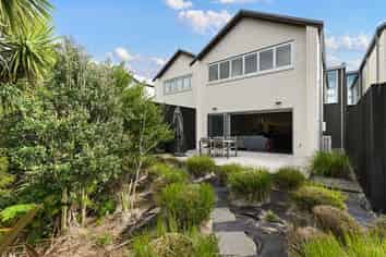 58E Herbert Road, Queenwood