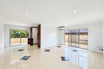 10 Andrusha Place, Flat Bush