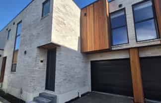 4/4 Hurley Street, Christchurch Central