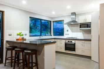12 Aotea Drive, Aotea