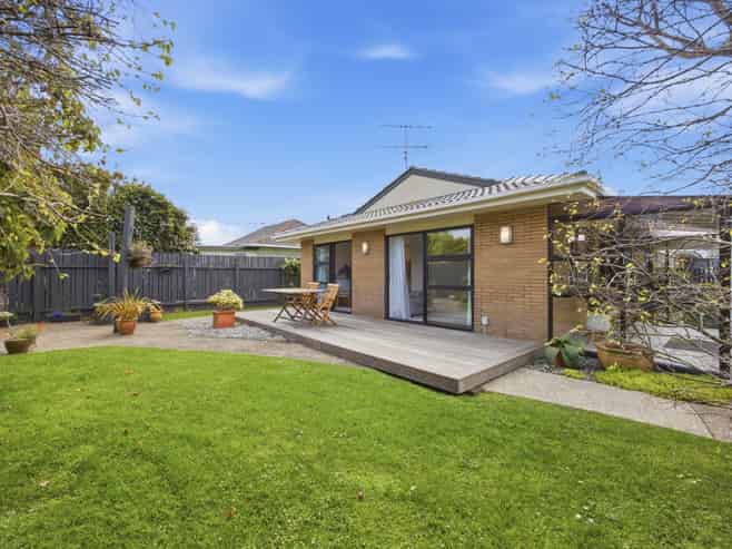 2/82 Florence Avenue, Orewa