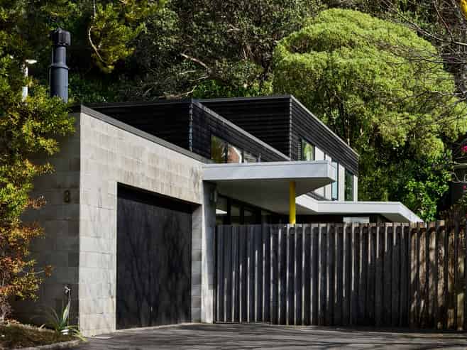 8 Tawa Street, Eastbourne