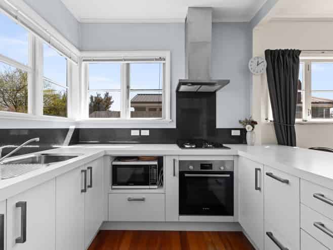 407 Awatea Street, Akina