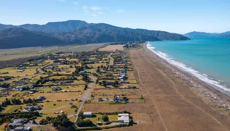 Lot 9 Bay End, Rarangi