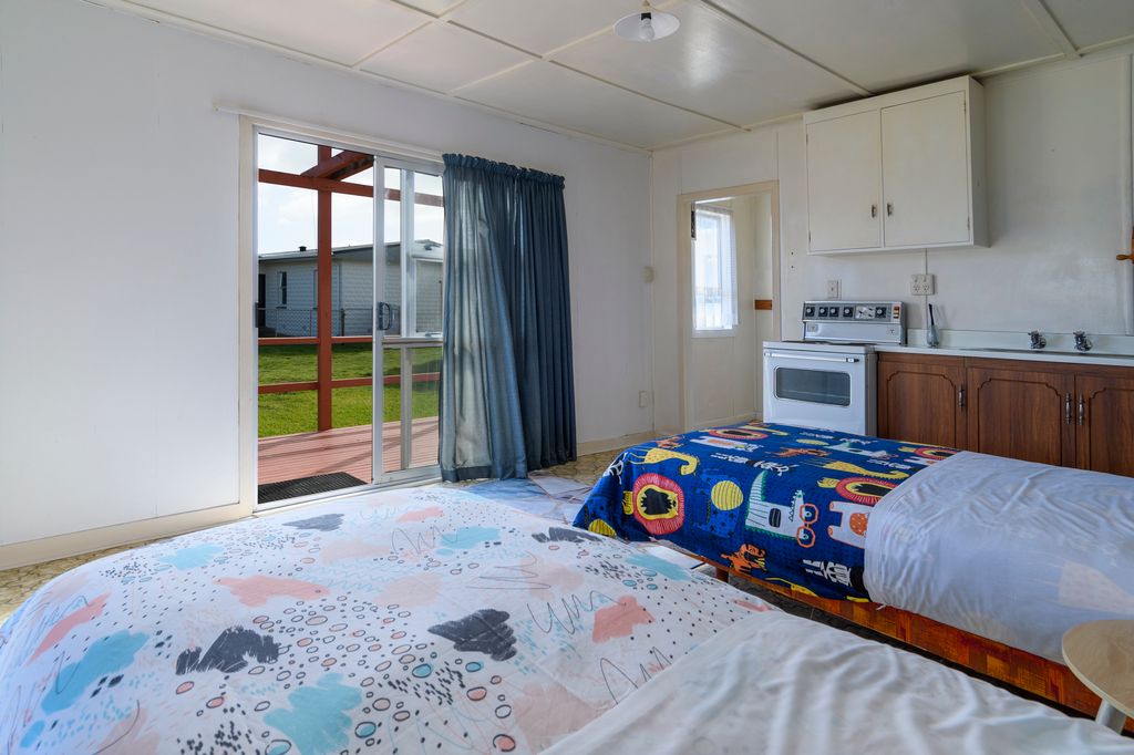 Beachside Living -  Prime Papamoa Beach Location! 3