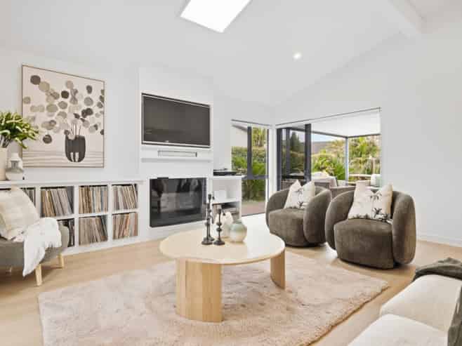 12 Hinemarama Close, Papamoa