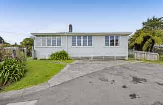 32B Seaview Road, Marfell