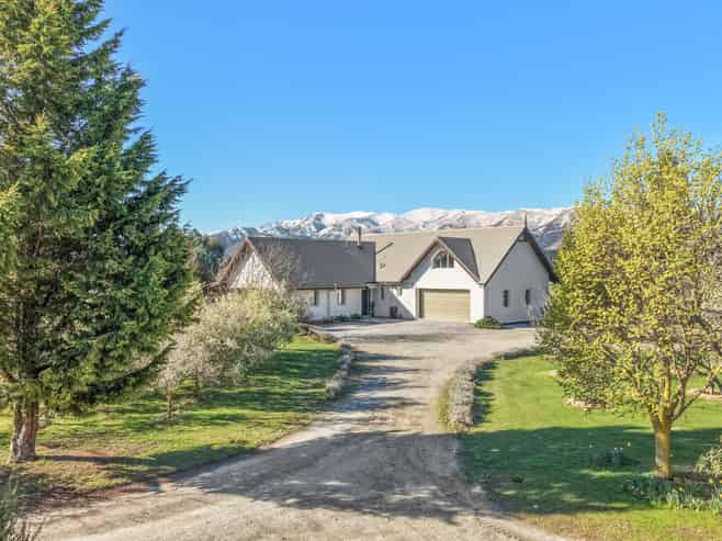 1153 Wanaka-Luggate Highway, Luggate