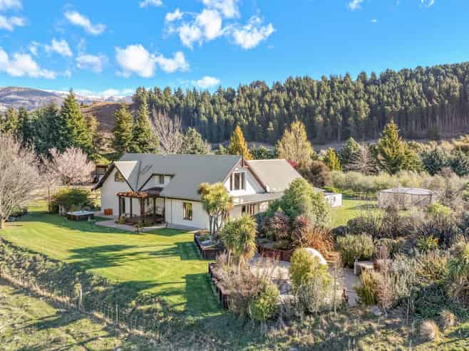 1153 Wanaka-Luggate Highway, Luggate