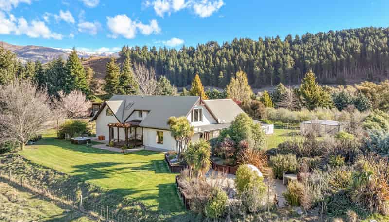 1153 Wanaka-Luggate Highway, Luggate