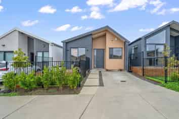 16 Taukahiwi Road, Pukekohe