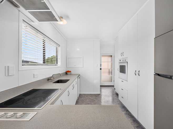 720 Te Atatu Road, TE ATATU PENINSULA