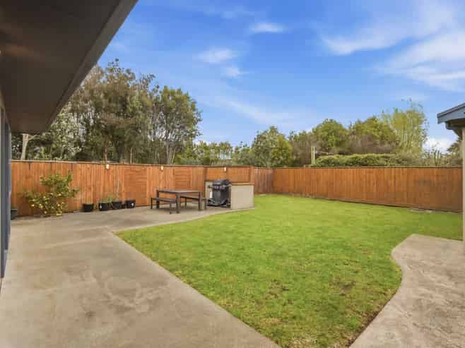 9 Sherwood Place, Springvale