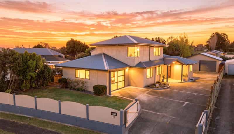 9 Sherwood Place, Springvale