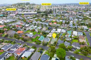 24 Fairleigh Avenue, Mount Albert