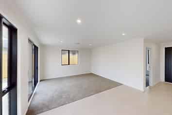 21 Kōwhiti Drive, Castlecliff