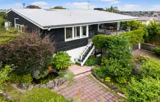 11 Blackett Crescent, Meadowbank