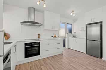 82 Moffat Drive, Lincoln