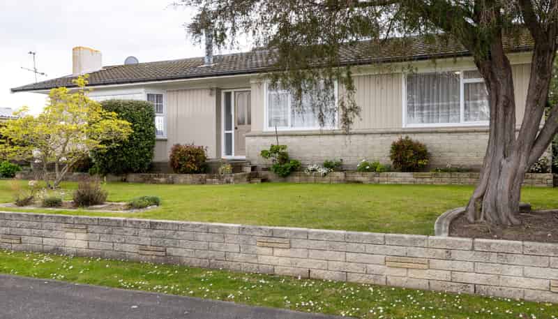 14 Liverpool Crescent, Tamatea