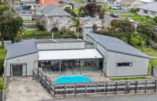 1013 Lane Street, Mahora