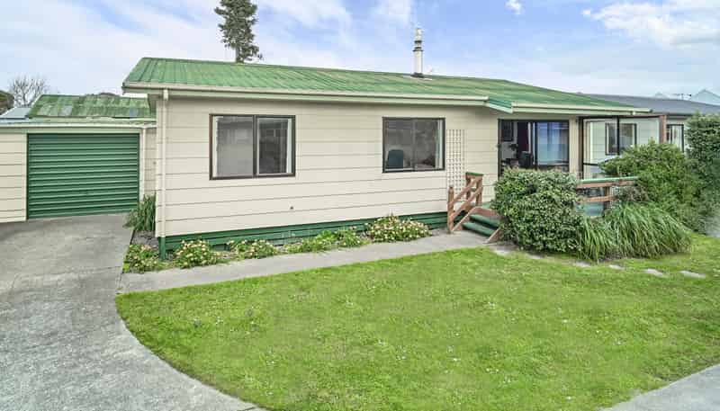 2/806 St Aubyn Street East, Parkvale