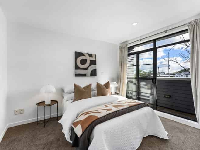 16 Saintly Lane, Avondale
