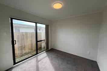 1/263 Porchester Road, Takanini