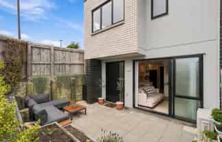 1 Tokai Place, Glen Eden
