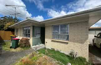 2/4 Gaylands Place, Opaheke