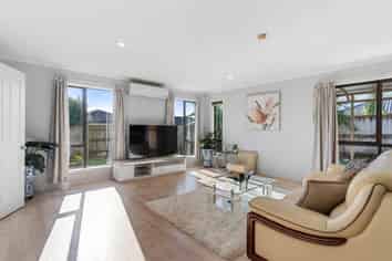 4 Shingleton Lane, Flat Bush