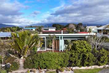 15 Cook Street, Carters Beach