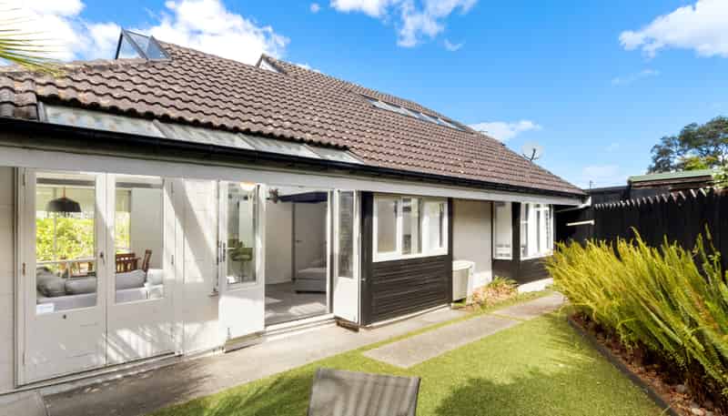 26 Fairholme Avenue, Epsom